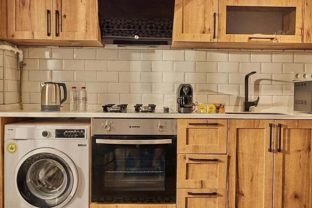 Hidden Gem 2 Min To Metro - Baysungur D1 Apartment Istanbul Turkey