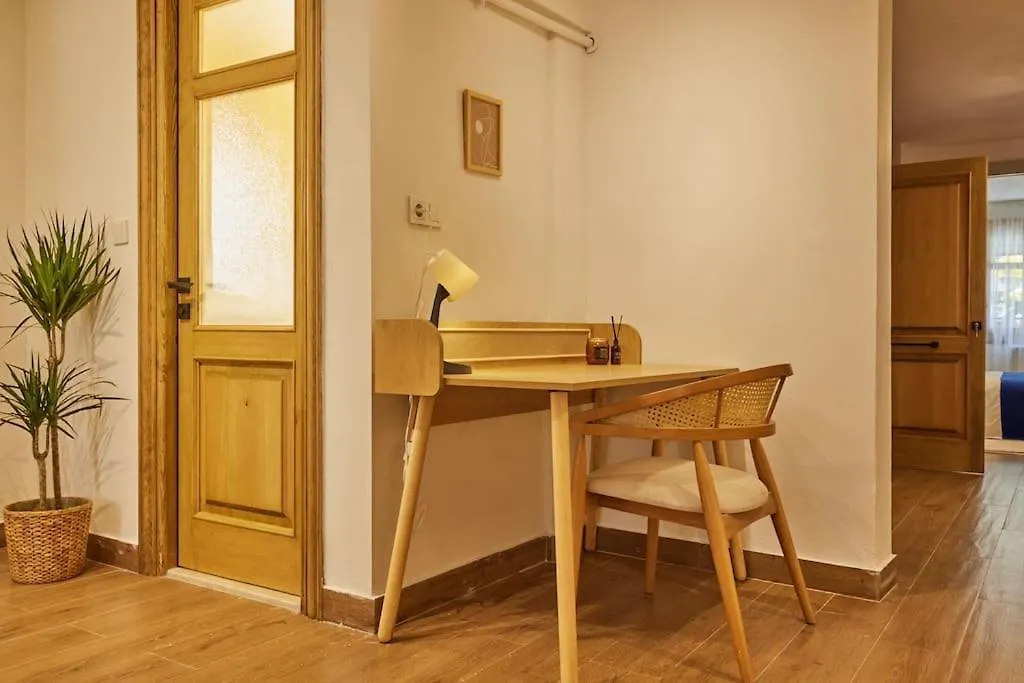 Hidden Gem 2 Min To Metro - Baysungur D1 Apartment Istanbul